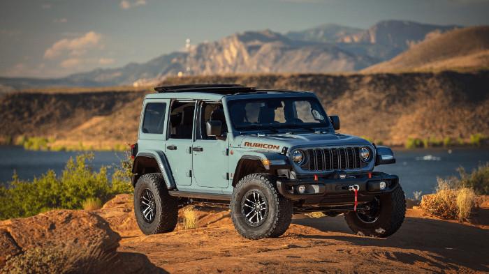 Jeep Wrangler Rubicon 4 Pintu. (Foto : Car and Driver)