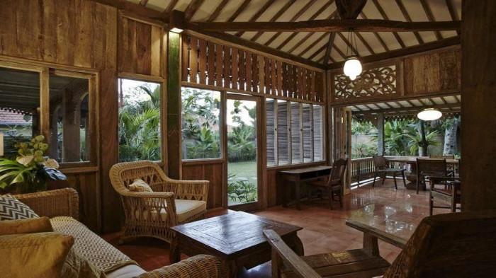 Joglo Tropis dengan Ruang Terbuka