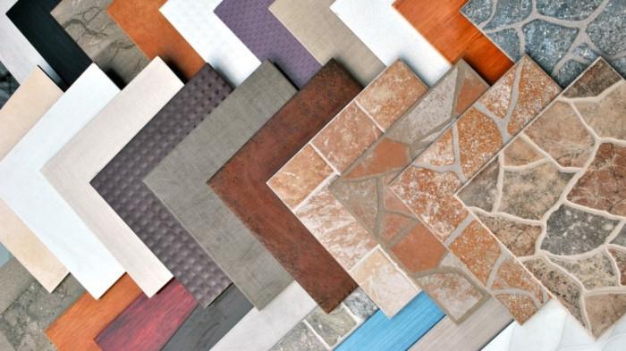 Keramik untuk lantai kamar mandi usahakan yang bertekstur, jangan yang halus. (https://fixandfeed.com/)