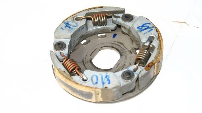 Mengganti Kampas Ganda dengan Tipe Racing atau Semi Racing