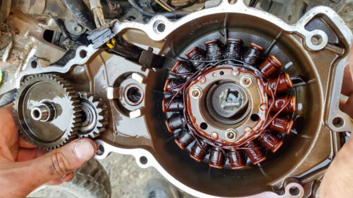Periksa Sistem Pengisian Kelistrikan Motor
