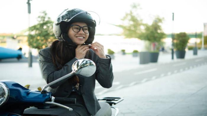 Pilih Helm Sesuai Standar SNI