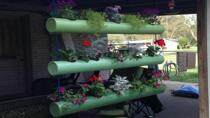 Taman Vertikal dari Pipa PVC