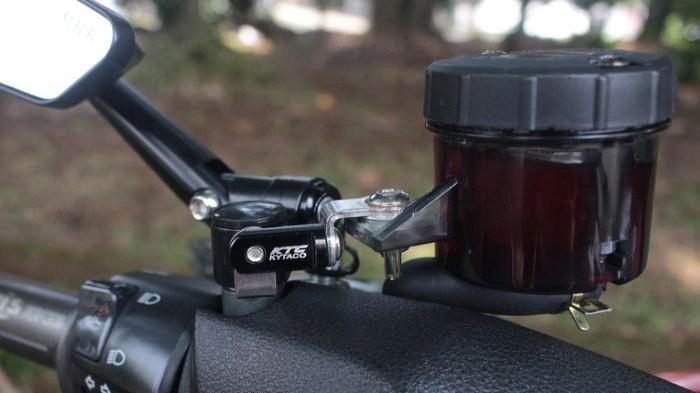 Kenali 4 Peran Penting Minyak Rem dalam Sistem Pengereman Motor