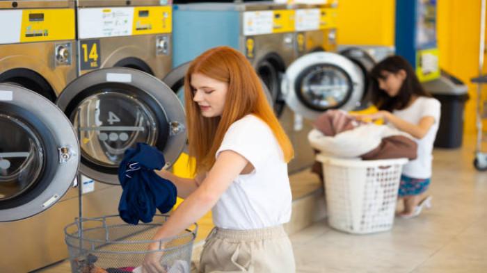 Memanfaatkan Layanan Laundry