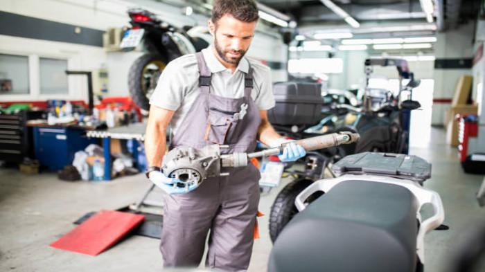 Penggunaan Suku Cadang Asli (Original Parts)