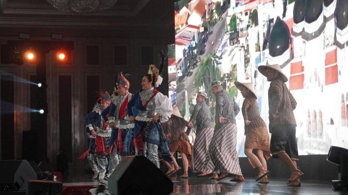 Tarian pembukaan Mata Lokal Fest 2025.