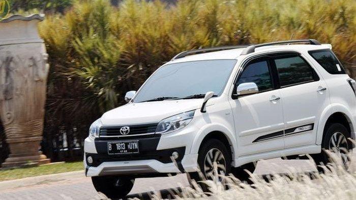 3 Pilihan Mobil Toyota Rush 2007, Cek Harga Bekasnya per Juni 2025