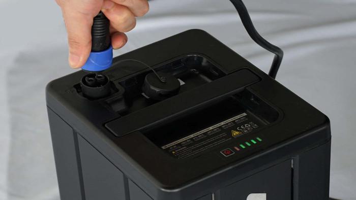 Memperhatikan Kapasitas Baterai dan Jarak Tempuh