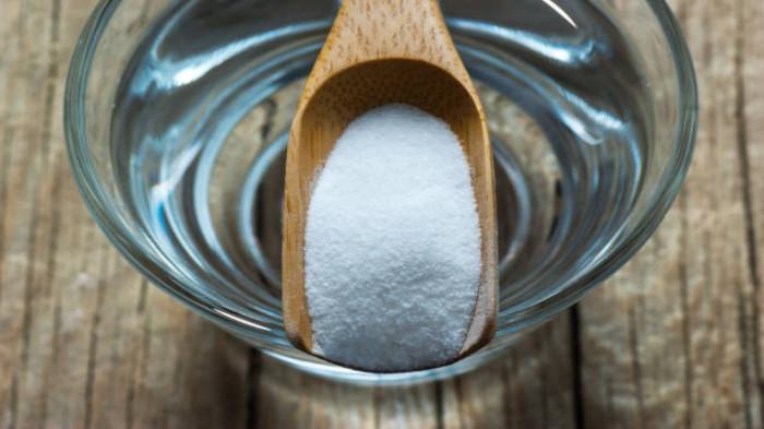 Mengandalkan Baking Soda Sebagai Solusi Lembap Alami
