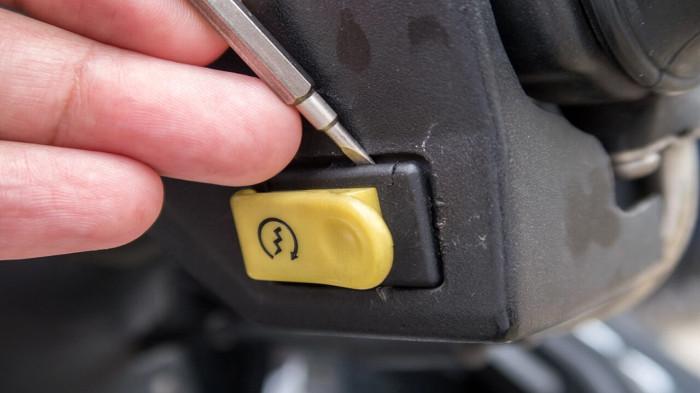 Tombol Starter atau Switch Bermasalah