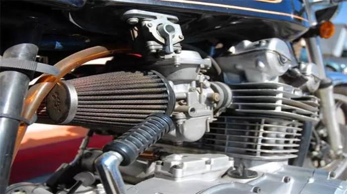 Bersihkan dan Periksa Filter Udara Secara Berkala