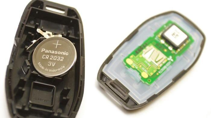 Ilustarasi penggantian baterai remote motor keyless. (gridoto.com)