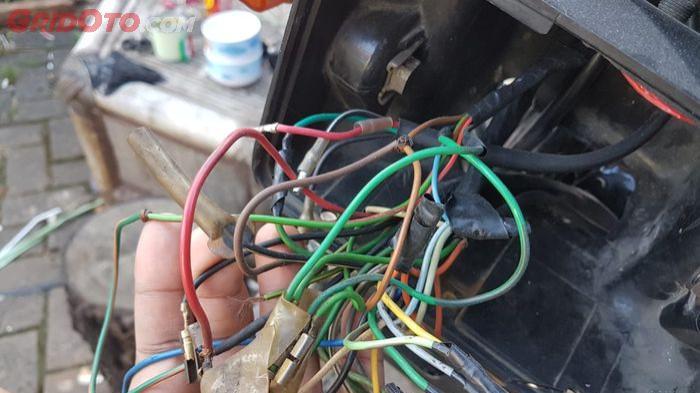 Ilustrasi kabel kelistrikan pada motor. (gridoto.com)