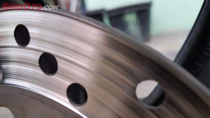 Ilustrasi piringan cakram motor yang menipis. (gridoto.com)