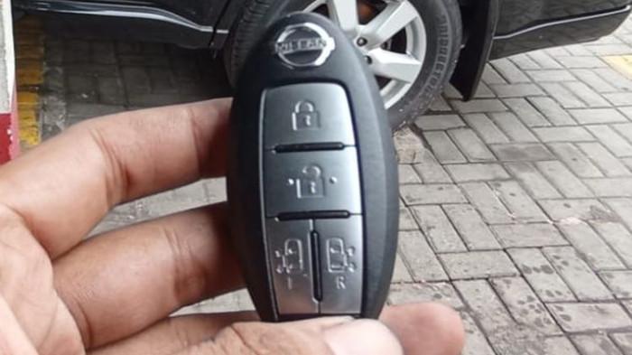Ilustrasi remote pada mobil untuk mengatur alarm. (kompas.com)