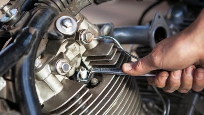 Ilustrasi sistem pengapiam pada motor. (championbusi.com)