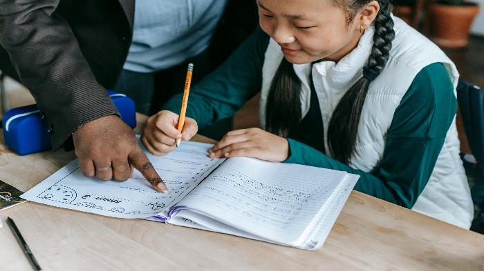 Maksimalkan Hasil Belajar! Begini 5 Cara Memanfaatkan Jasa Bimbingan Belajar untuk Prestasi Akademik