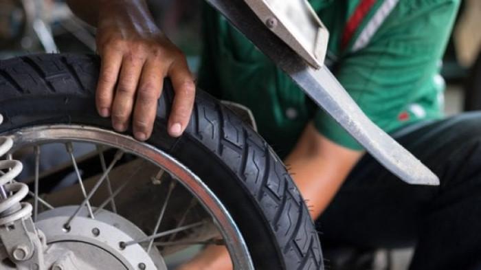 Pelek Tampak Oleng Saat Roda Diputar