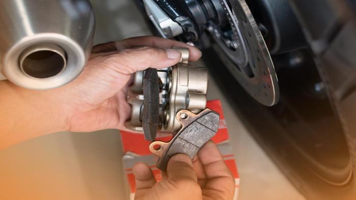 Periksa dan Ganti Kampas Rem Secara Berkala