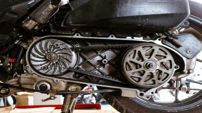 3 Cara Menjaga Komponen CVT Motor Matik Agar Tetap Awet dan Tahan Lama