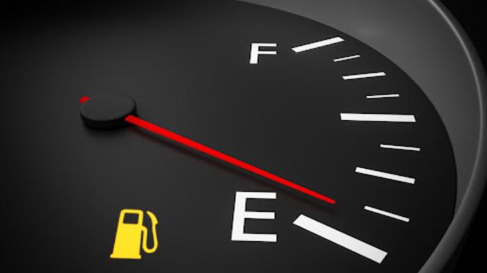 Ilustrasi indikator BBM pada speedometer menunjukkan kosong. (wuling.id)