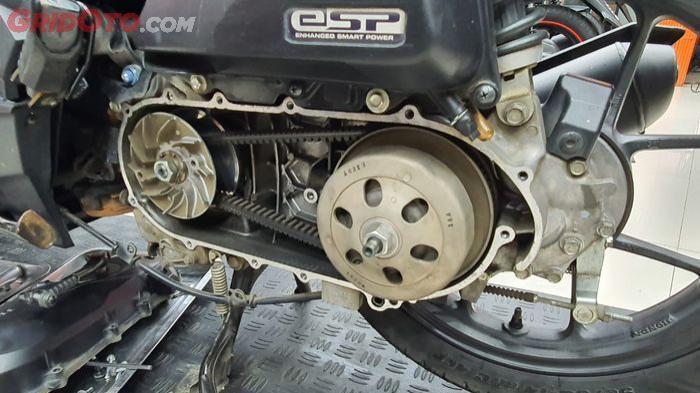 Ilustrasi mesin motor yang kasar menjadi salah satu ciri motor pernah turun mesin. (gridoto.com)