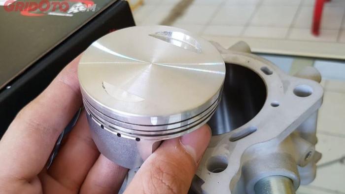 Ilustrasi piston motor. (gridoto.com)