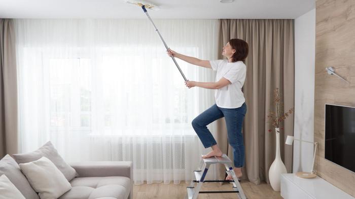 4 Alasan Pentingnya Membersihkan Plafon Rumah untuk Kesehatan dan Kenyamanan