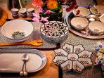 4 Ide Dekorasi Meja Makan untuk Buka Bersama saat Ramadan di Rumah