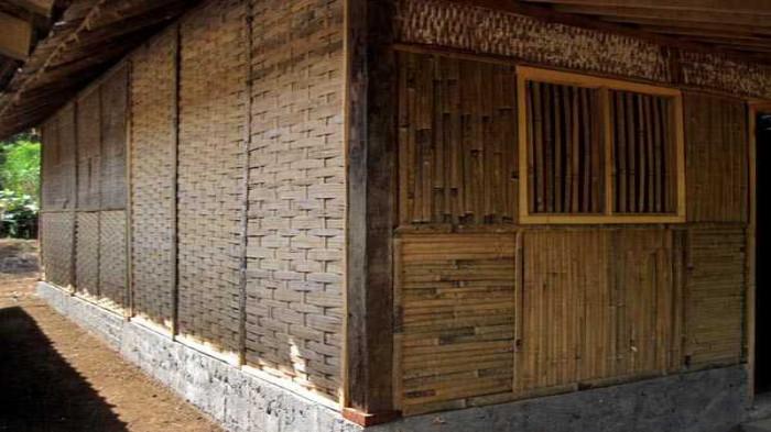 6 Kelebihan Menggunakan Anyaman Bambu sebagai Dinding Rumah