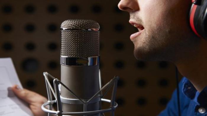 3 Keuntungan Menggunakan Jasa Voice Over untuk Konten Promosi